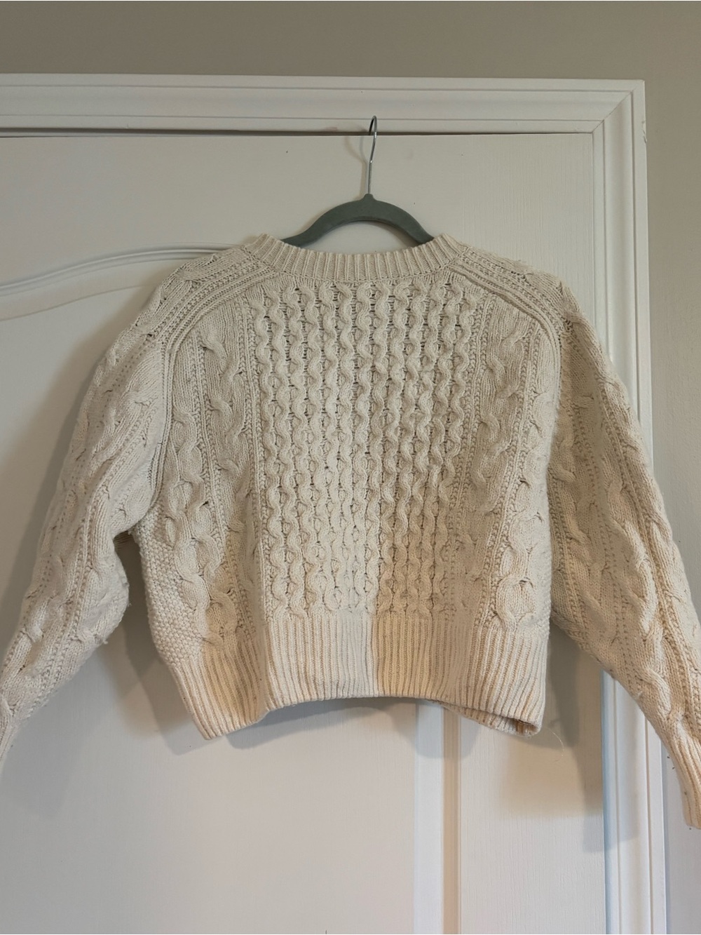 Universal Thread Cream Cable Knit Cropped Sweater